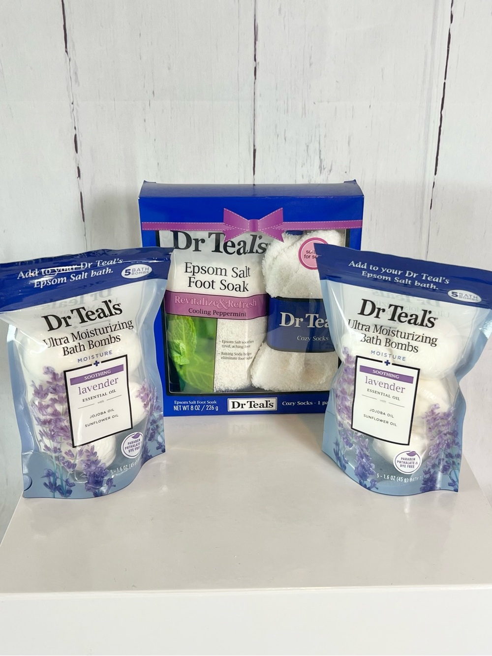 Dr Teals Lavender Bath Bombs Epsom Salt Foot Soak Socks Care Gift Bundle NWT